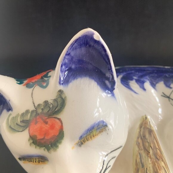 Sleeping Cat Porcelain Hand Painted Colorful Florals and Bird Signed 2004 - Picture 9 of 11